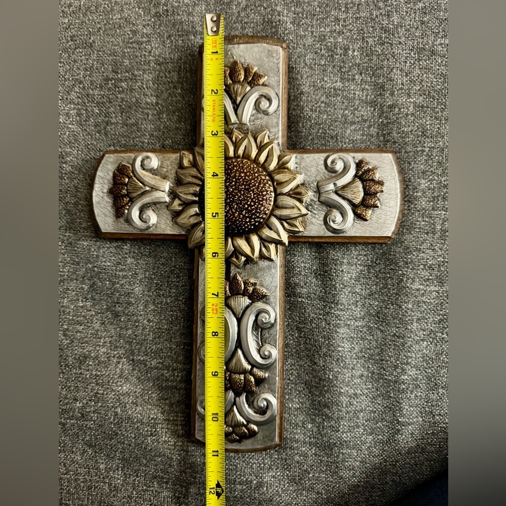 Handmade Mexican Decorative Wall Cross with Tooled Metal Wood Sunflower Design - Picture 5 of 6